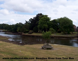 Beaulieu River from the tour bus