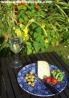New Forest Loosehanger Cheese & Wine