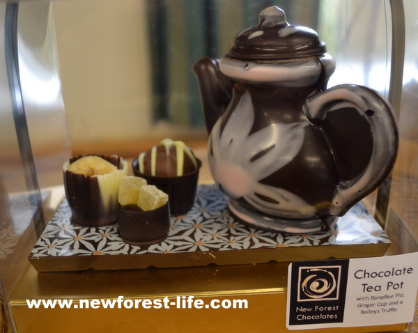 New Forest Chocolates tea pot