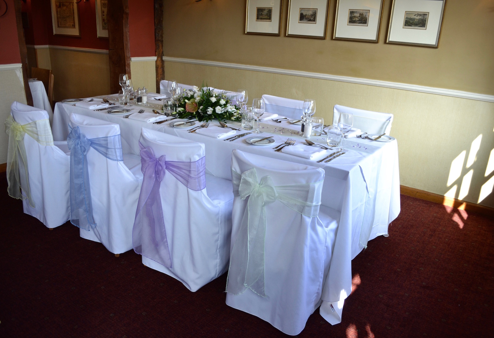 The Bell Inn New Forest wedding venue table arrangement